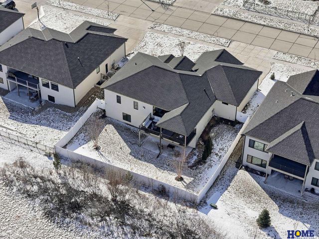 8820 Gold Dust Road, Lincoln, NE 68526