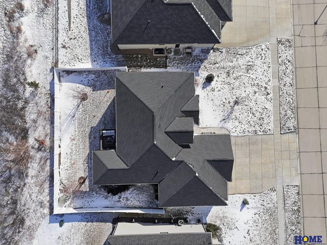 8820 Gold Dust Road, Lincoln, NE 68526