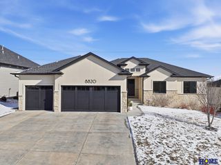 8820 Gold Dust Road, Lincoln, NE 68526