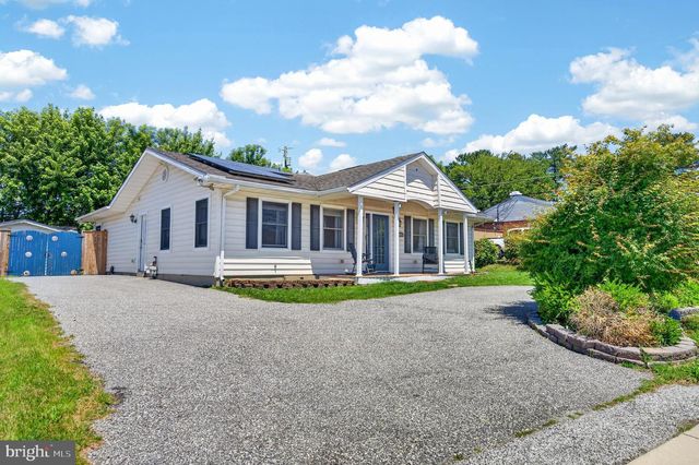 2504 PUTTY HILL AVE, Parkville, MD 21234