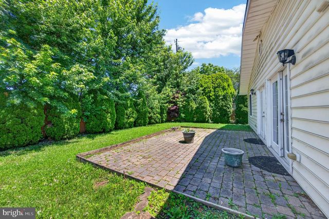2504 PUTTY HILL AVE, Parkville, MD 21234
