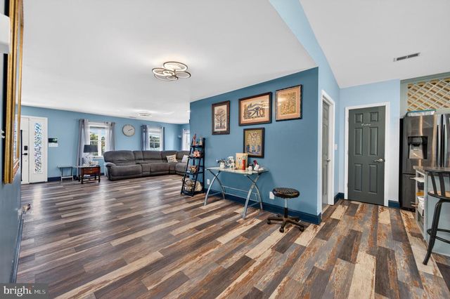 2504 PUTTY HILL AVE, Parkville, MD 21234