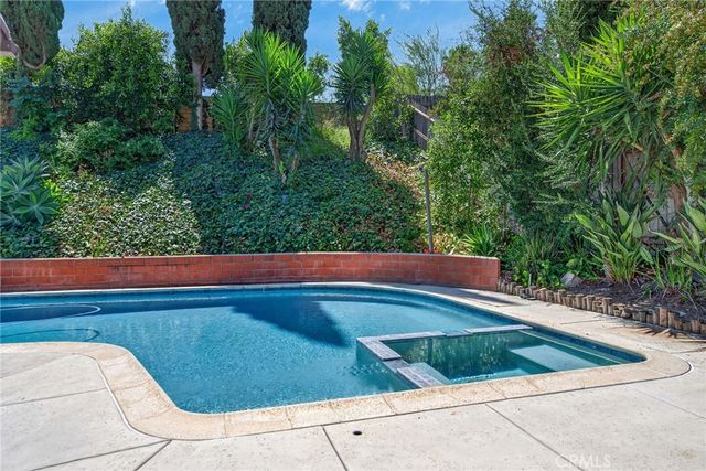 2182 Ranchwood, Riverside, CA 92506