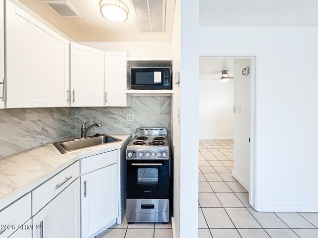 3636 E VERDE Lane 05, Phoenix, AZ 85018