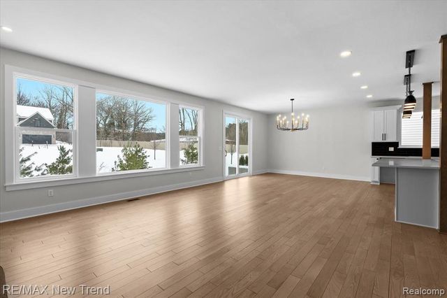 203 Mountain View Lane, Milford, MI 48381