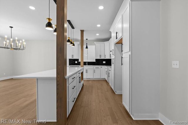 203 Mountain View Lane, Milford, MI 48381