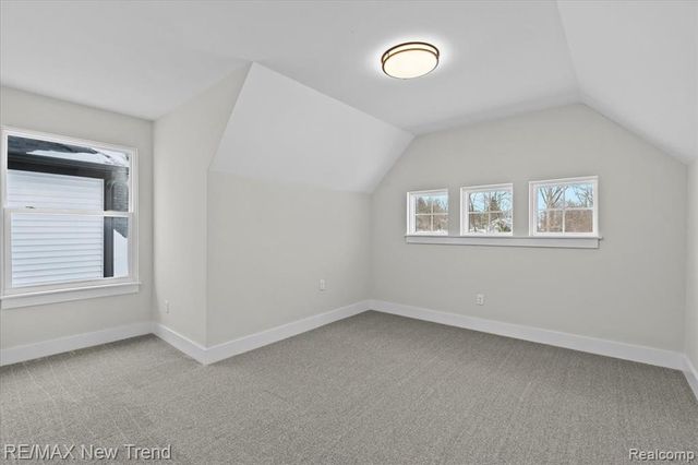 203 Mountain View Lane, Milford, MI 48381