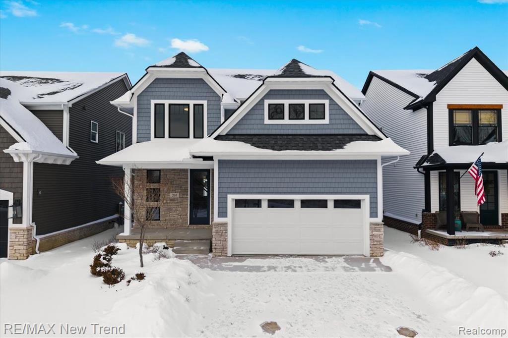 203 Mountain View Lane, Milford, MI 48381