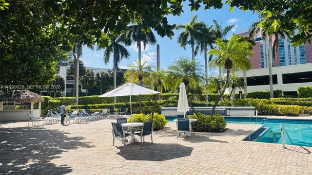 3300 NE 192nd St 814, Aventura, FL 33180