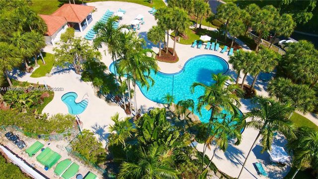 3300 NE 192nd St 814, Aventura, FL 33180