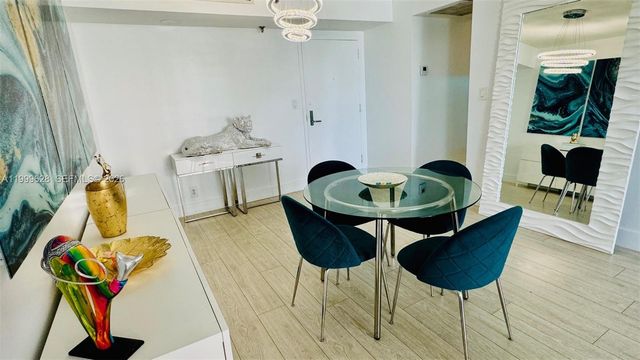 3300 NE 192nd St 814, Aventura, FL 33180