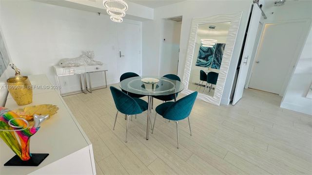 3300 NE 192nd St 814, Aventura, FL 33180