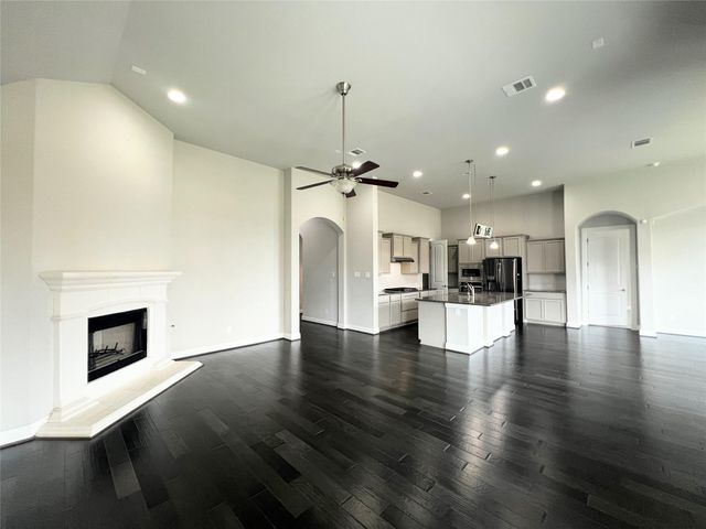 2700 Hudson LN, Leander, TX 78641