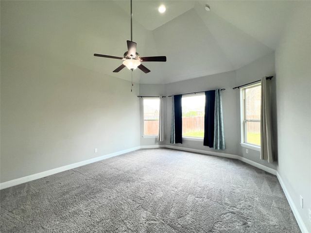 2700 Hudson LN, Leander, TX 78641