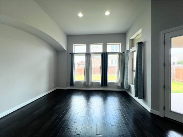 2700 Hudson LN, Leander, TX 78641