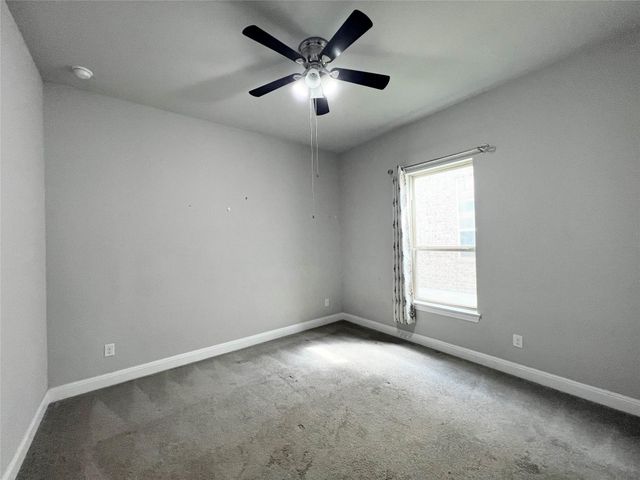 2700 Hudson LN, Leander, TX 78641