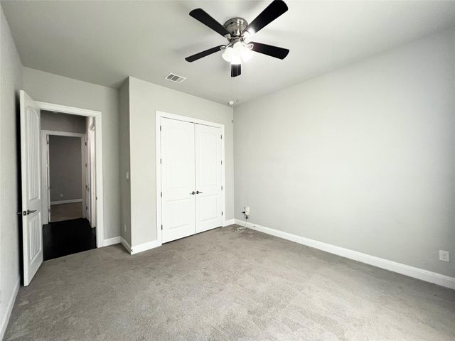 2700 Hudson LN, Leander, TX 78641