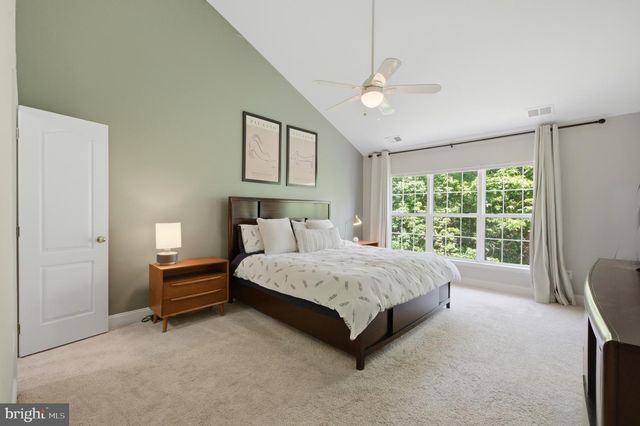 2078 CAPSTONE, Herndon, VA 20170