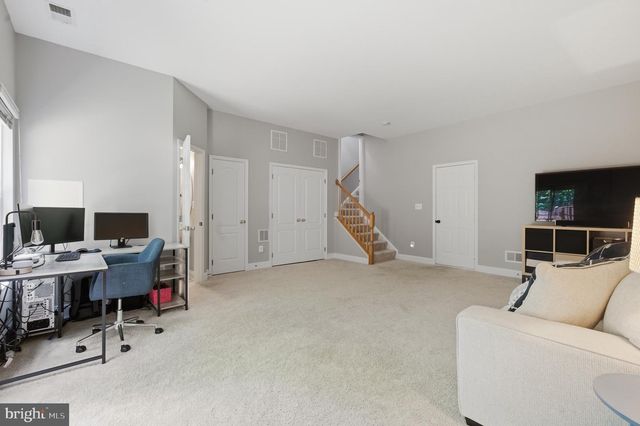2078 CAPSTONE, Herndon, VA 20170