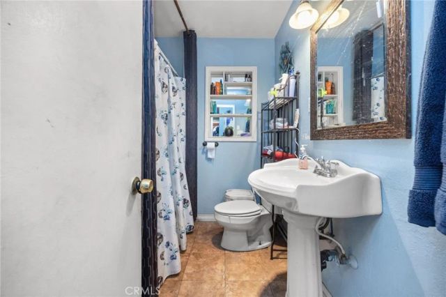 587 W Fernleaf, Pomona, CA 91766