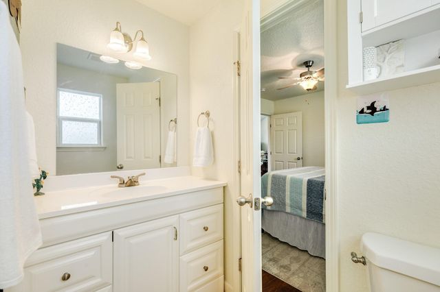 433 Seabean Street, Surfside Beach, TX 77541