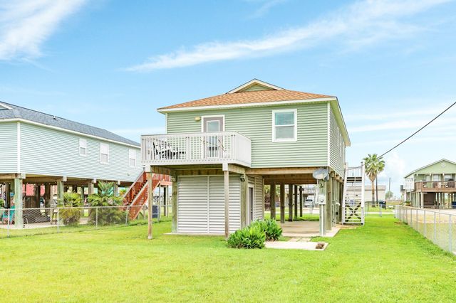 433 Seabean Street, Surfside Beach, TX 77541