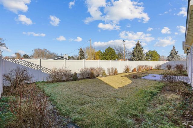 316 Watchmaker Street, Twin Falls, ID 83301