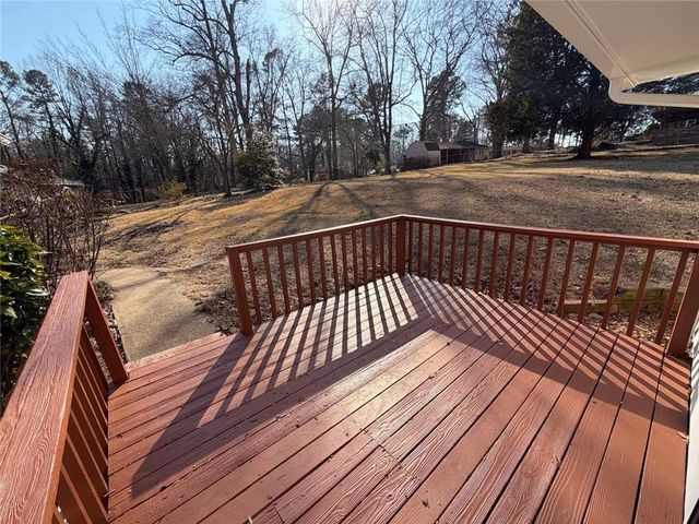 1648 Hammond Woods SW Circle, Marietta, GA 30008