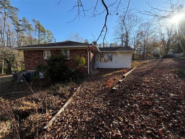 1648 Hammond Woods SW Circle, Marietta, GA 30008