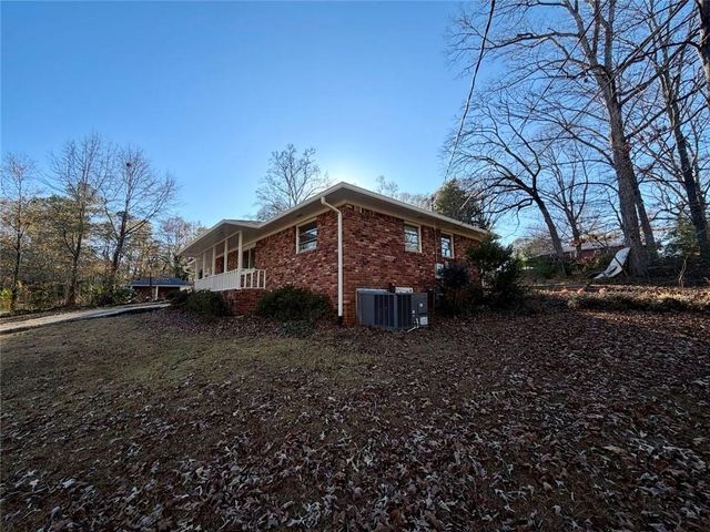 1648 Hammond Woods SW Circle, Marietta, GA 30008