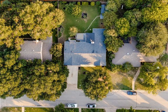 6305 Whitman Avenue, Fort Worth, TX 76133