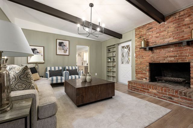 6305 Whitman Avenue, Fort Worth, TX 76133