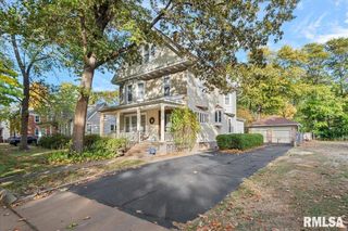 710 S WALNUT Street, Springfield, IL 62704