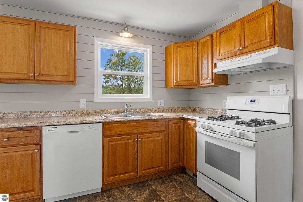 Image 8 of property listing at 3066 S M-37, Traverse City, MI 49685