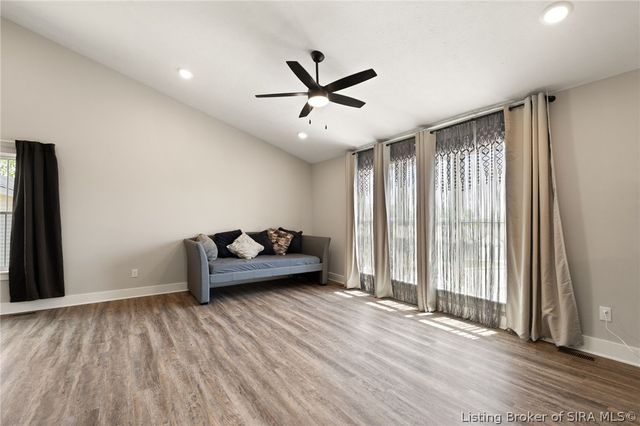 8008 Hudson Lane, Georgetown, IN 47122