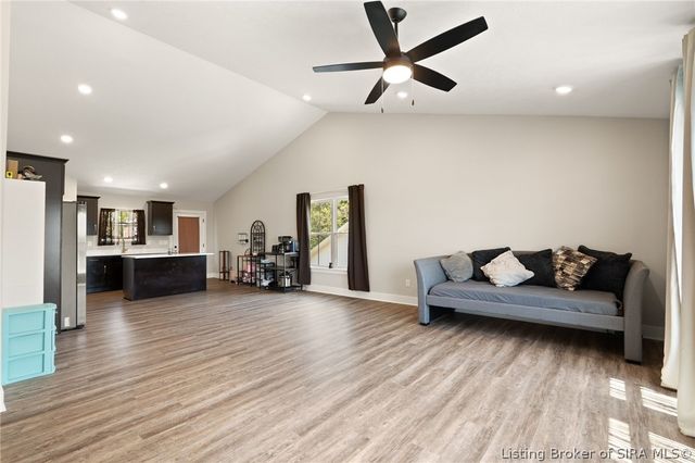 8008 Hudson Lane, Georgetown, IN 47122