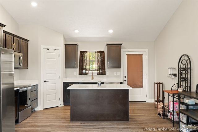 8008 Hudson Lane, Georgetown, IN 47122