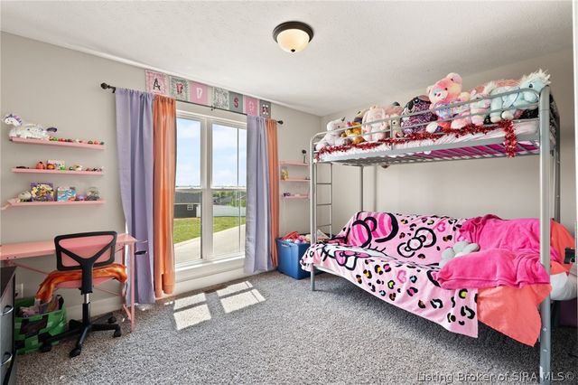 8008 Hudson Lane, Georgetown, IN 47122