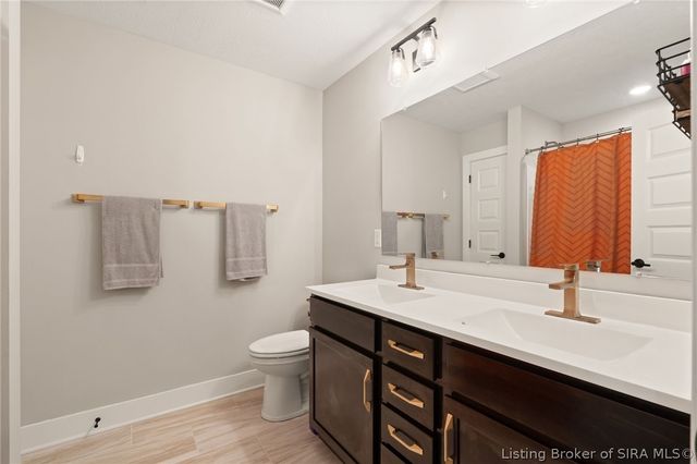 8008 Hudson Lane, Georgetown, IN 47122
