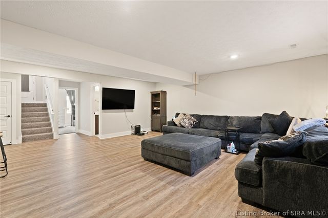 8008 Hudson Lane, Georgetown, IN 47122
