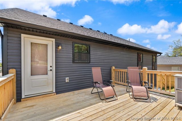 8008 Hudson Lane, Georgetown, IN 47122