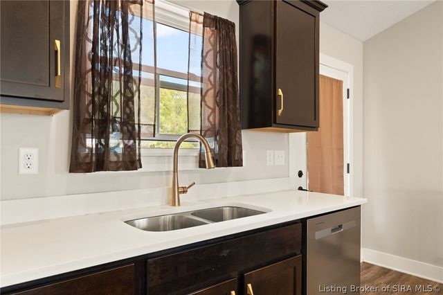 8008 Hudson Lane, Georgetown, IN 47122