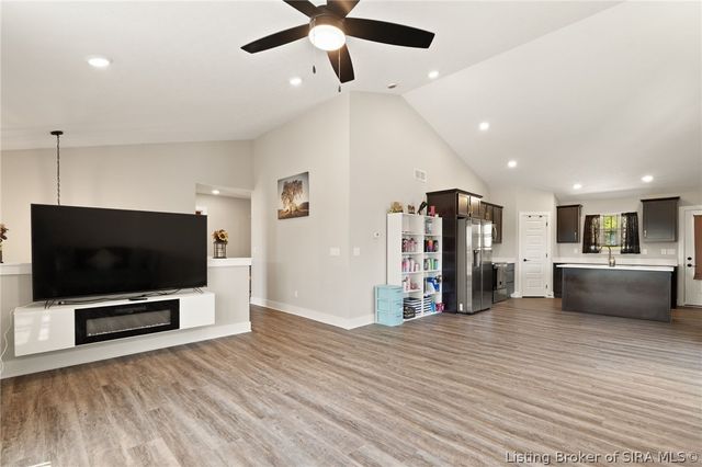 8008 Hudson Lane, Georgetown, IN 47122
