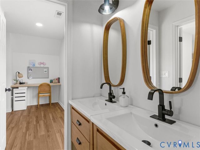 9310 Beaver Bridge Rd, Moseley, VA 23120