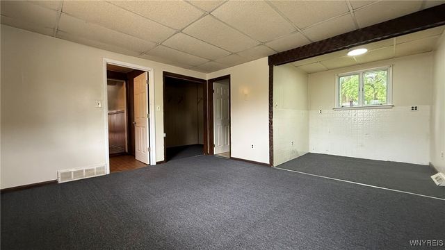 1890 Linwood Avenue, Niagara Falls, NY 14305