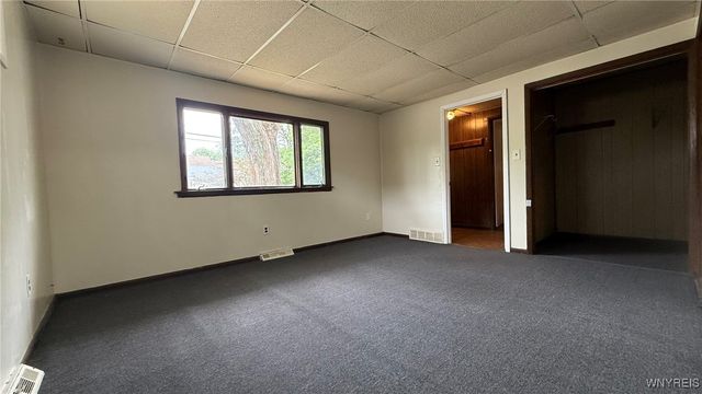 1890 Linwood Avenue, Niagara Falls, NY 14305