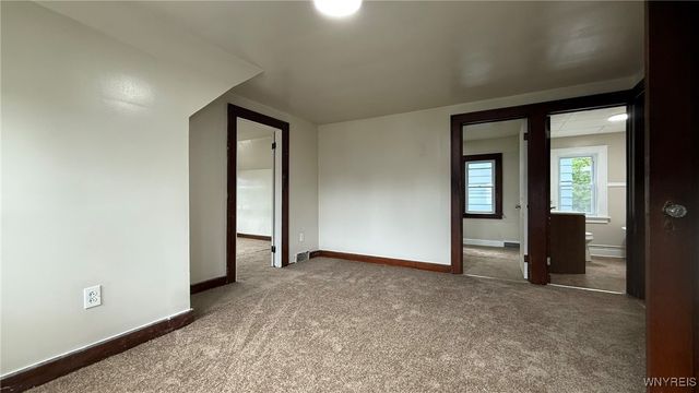 1890 Linwood Avenue, Niagara Falls, NY 14305