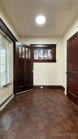 1890 Linwood Avenue, Niagara Falls, NY 14305