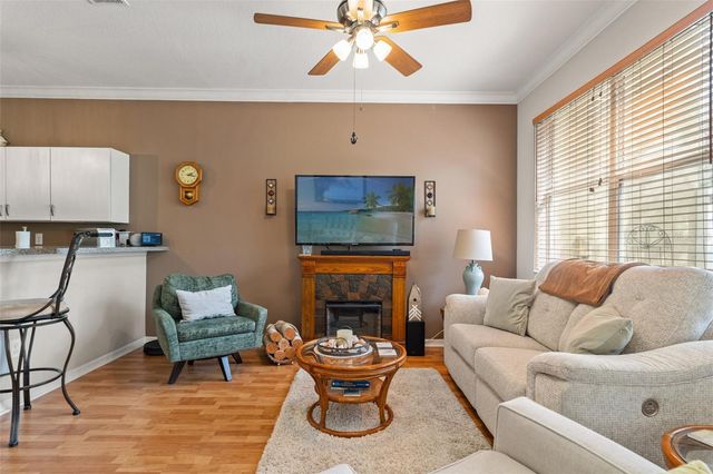 8103 STONE LEAF LANE, Tampa, FL 33647