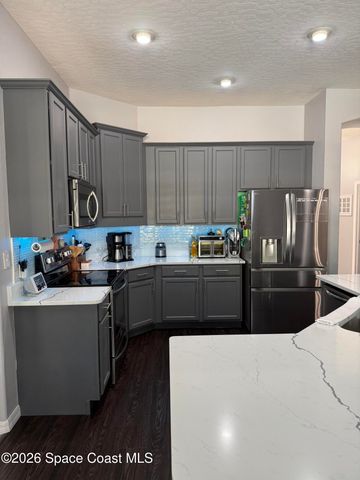 110 Ridgemont Circle SE, Palm Bay, FL 32909